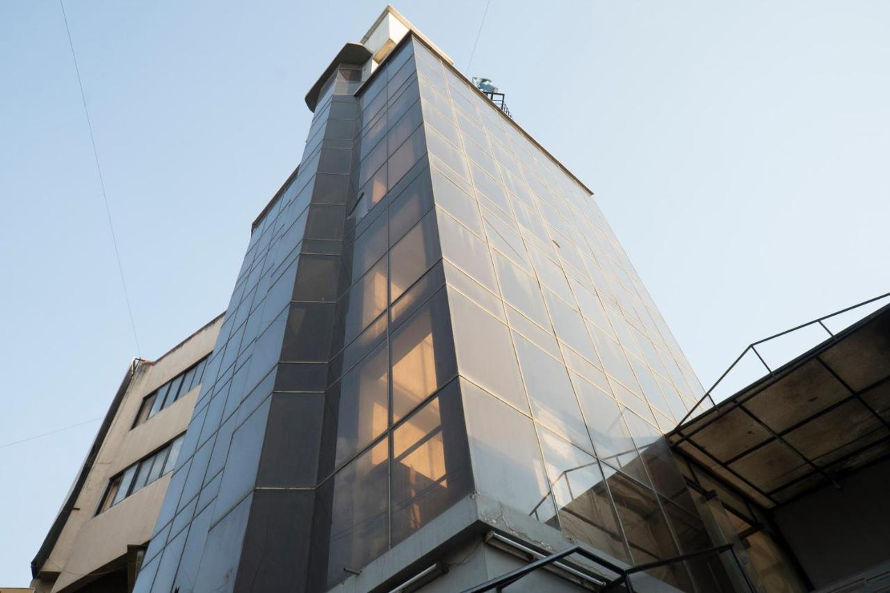 Oyo Flagship 37830 Hotel Aakar International Satara Luaran gambar